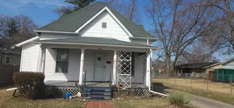 410 W Elm St, Hoopeston, IL 60942