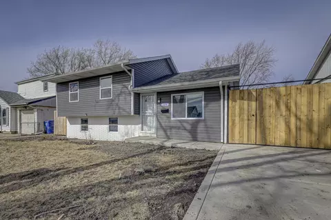 1444 Park Ln, Ford Heights, IL 60411