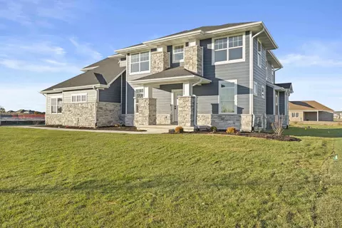 Exterior - 443 Megan Way, Munster, IN 46321 photo 5 of 7