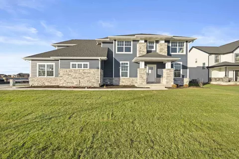 Exterior - 443 Megan Way, Munster, IN 46321 photo 4 of 7