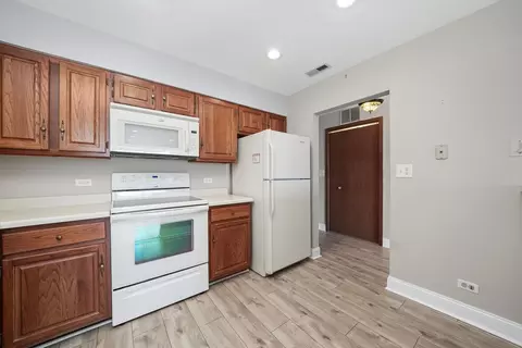 711 S River Rd #710, Des Plaines, IL 60016 photo 13