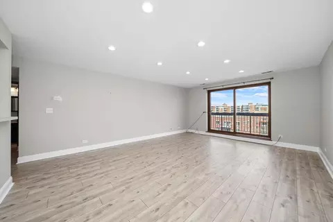711 S River Rd #710, Des Plaines, IL 60016 photo 7