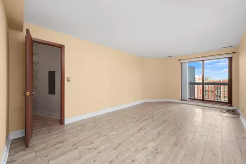 711 S River Rd #710, Des Plaines, IL 60016 photo 17