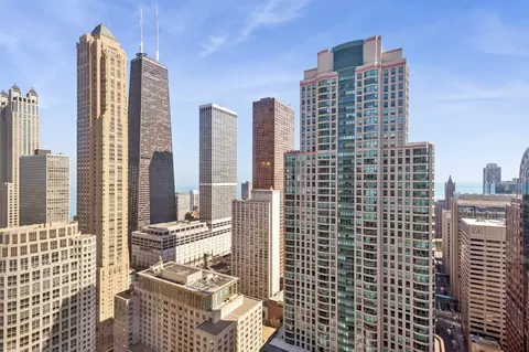 30 E Huron St #4702, Chicago, IL 60611 photo 22