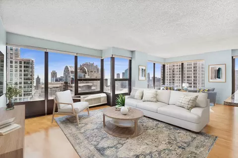 30 E Huron St #4702, Chicago, IL 60611 photo 2