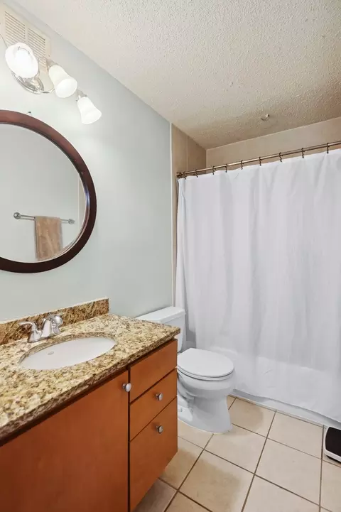 30 E Huron St #4702, Chicago, IL 60611 photo 19