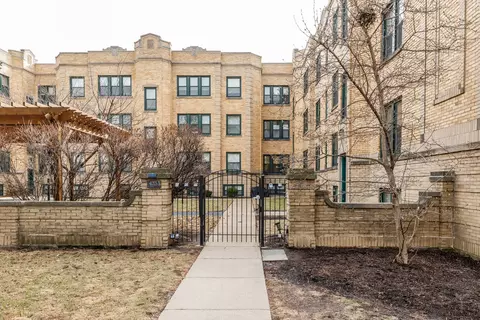4023 N Mozart St #2, Chicago, IL 60618