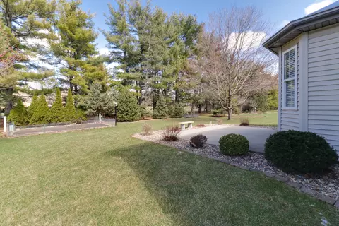 1008 Pine Meadows Ct, Normal, IL 61761 photo 34