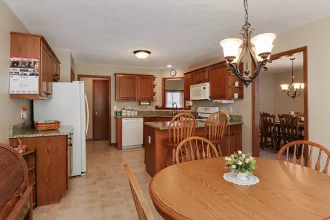 1008 Pine Meadows Ct, Normal, IL 61761 photo 12
