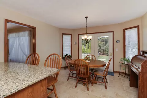 1008 Pine Meadows Ct, Normal, IL 61761 photo 10