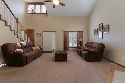 1008 Pine Meadows Ct, Normal, IL 61761 photo 5