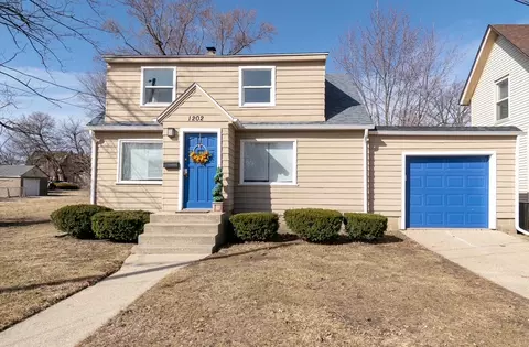 1202 Greenwood Ave, Rockford, IL 61107