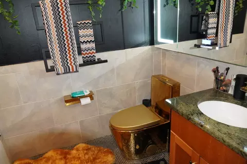 Bath - 2108 E 93rd St, Chicago, IL 60617 photo 1 of 7