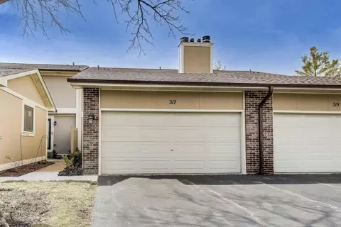 317 Redwing Dr, Deerfield, IL 60015