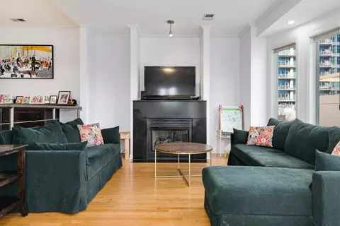 79 E 16th St #3, Chicago, IL 60616 photo 6