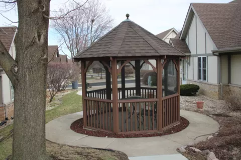 1660 Willow Circle Dr, Crest Hill, IL 60403 photo 5