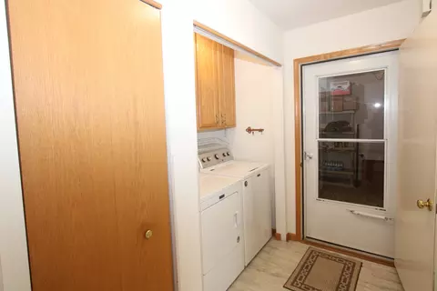 1660 Willow Circle Dr, Crest Hill, IL 60403 photo 17