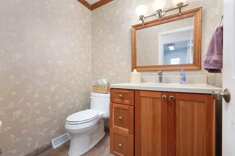 Bath - 6458 Cape Cod Ct, Lisle, IL 60532 photo 1 of 5