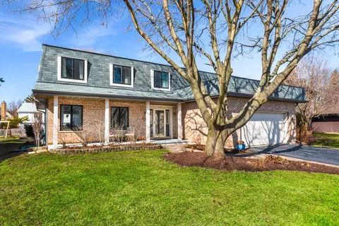 6458 Cape Cod Ct, Lisle, IL 60532