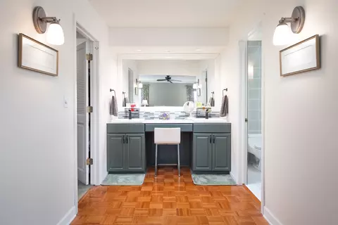 Bath - 6458 Cape Cod Ct, Lisle, IL 60532 photo 2 of 5