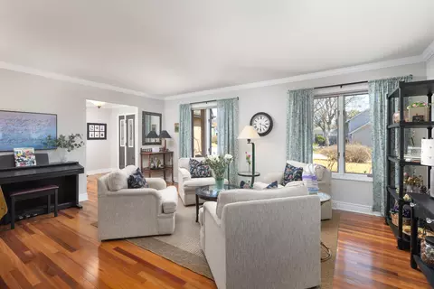 Living - 6458 Cape Cod Ct, Lisle, IL 60532 photo 2 of 5