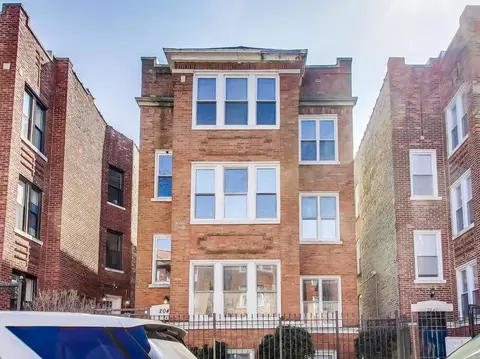 2041 W Birchwood Ave #3, Chicago, IL 60645