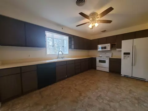 Kitchen - 17162 S Lily Cache Rd, Plainfield, IL 60586 photo 2 of 2