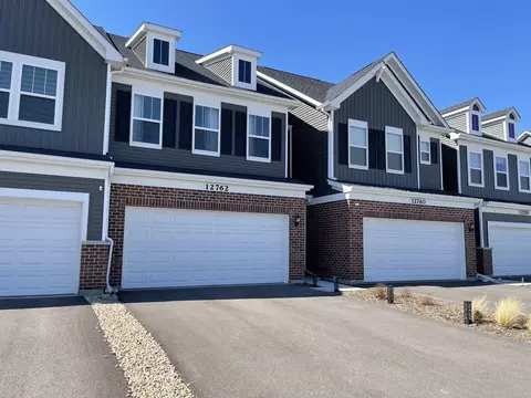 12762 S Nicholas Dr E, Plainfield, IL 60585 photo 1