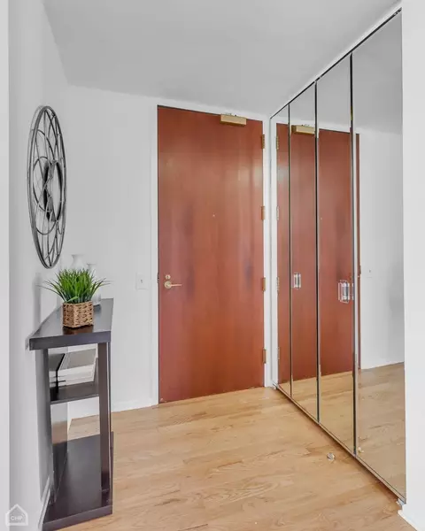 100 E Huron St #1202, Chicago, IL 60611 photo 13