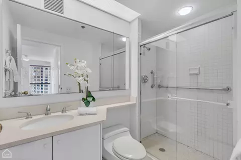 100 E Huron St #1202, Chicago, IL 60611 photo 12