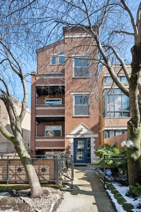 1919 N Kenmore Ave #2, Chicago, IL 60614