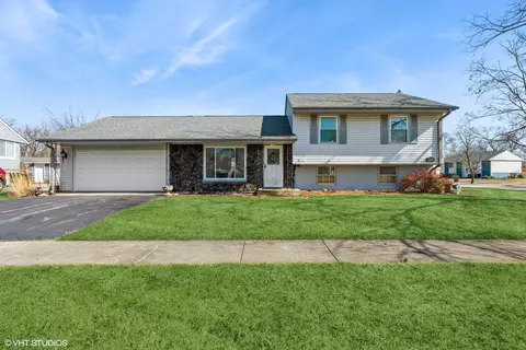 118 N Pine Ln, Glenwood, IL 60425