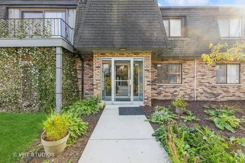 830 E 191st Pl #708, Glenwood, IL 60425