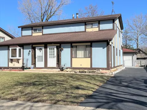 211 Troy Ln, Lombard, IL 60148