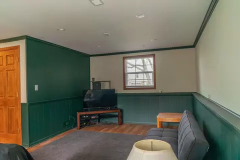 Living - 264 E Country Dr, Bartlett, IL 60103 photo 2 of 3