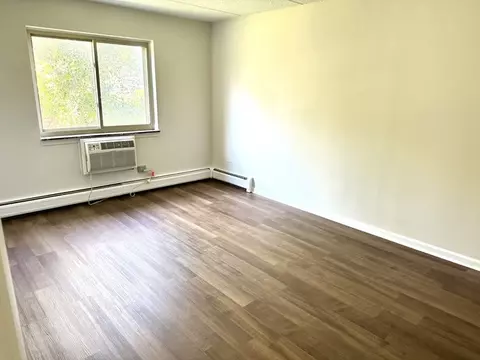 572 Fairway View Dr #2B, Wheeling, IL 60090 photo 6