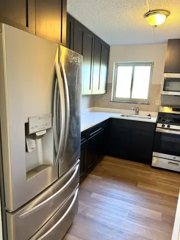 572 Fairway View Dr #2B, Wheeling, IL 60090 photo 3