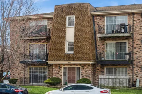 7041 Oconnell Dr #101, Chicago Ridge, IL 60415