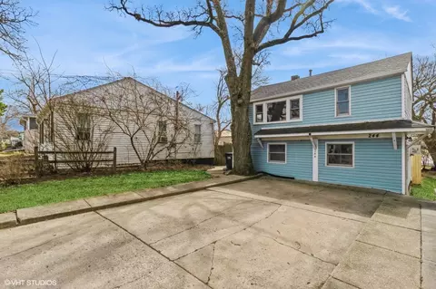 244 Slocum Lake Rd, Wauconda, IL 60084