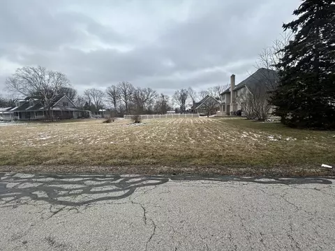 17 W363 White Pine Rd, Addison, IL 60101