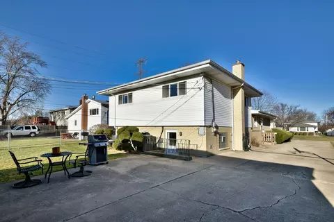 Exterior - 834 N Adele St, Elmhurst, IL 60126 photo 4 of 4