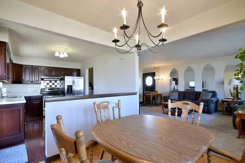 Dining - 834 N Adele St, Elmhurst, IL 60126 photo 3 of 4