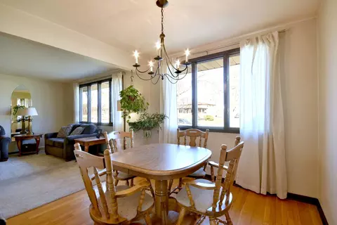 Dining - 834 N Adele St, Elmhurst, IL 60126 photo 2 of 4