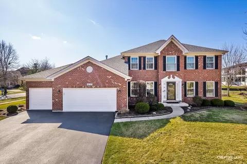 4131 Alfalfa Ln, Naperville, IL 60564