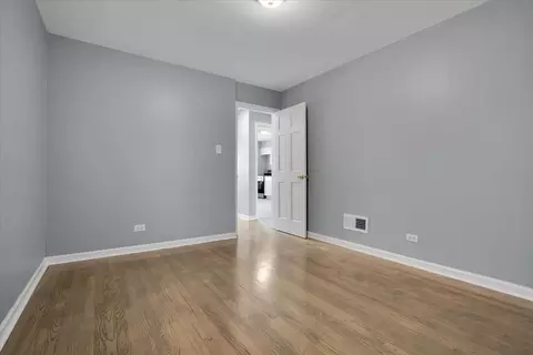 7311 S Artesian Ave, Chicago, IL 60629 photo 13