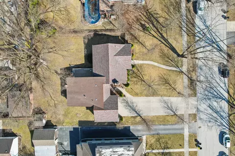 View/Area - 322 Mallette St, Thornton, IL 60476 photo 6 of 7