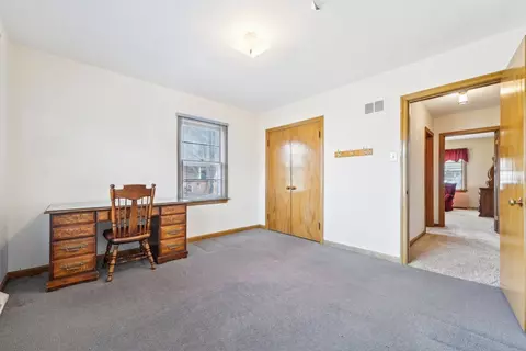 Bedroom - 322 Mallette St, Thornton, IL 60476 photo 5 of 7