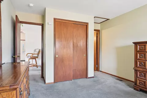 Bedroom - 322 Mallette St, Thornton, IL 60476 photo 3 of 7