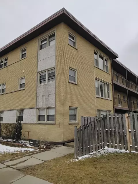 6737 W Irving Park Rd #1C, Chicago, IL 60634