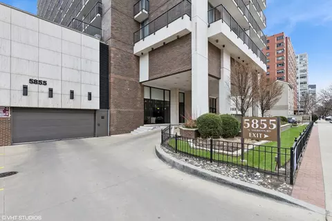 5855 N Sheridan Rd #24G, Chicago, IL 60660